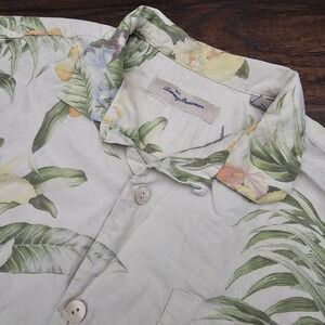 Tommy Bahama Mens‎ Medium Beige Silk Hawaiian Shirt Floral Tropical Button Up